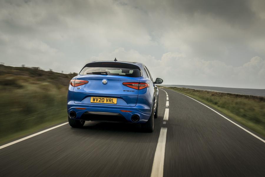  Alfa Romeo Stelvio Veloce (949) 2020 года  (UK) (фото 22 из 40)
